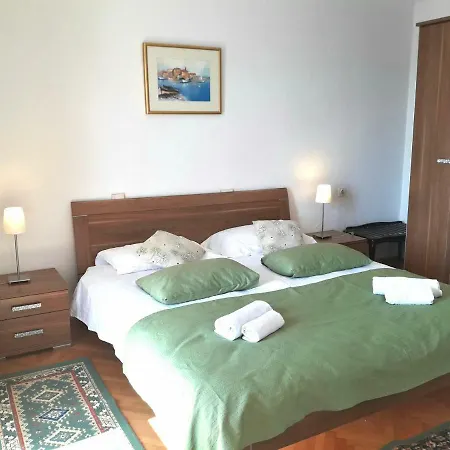 Ogrin Apartamento